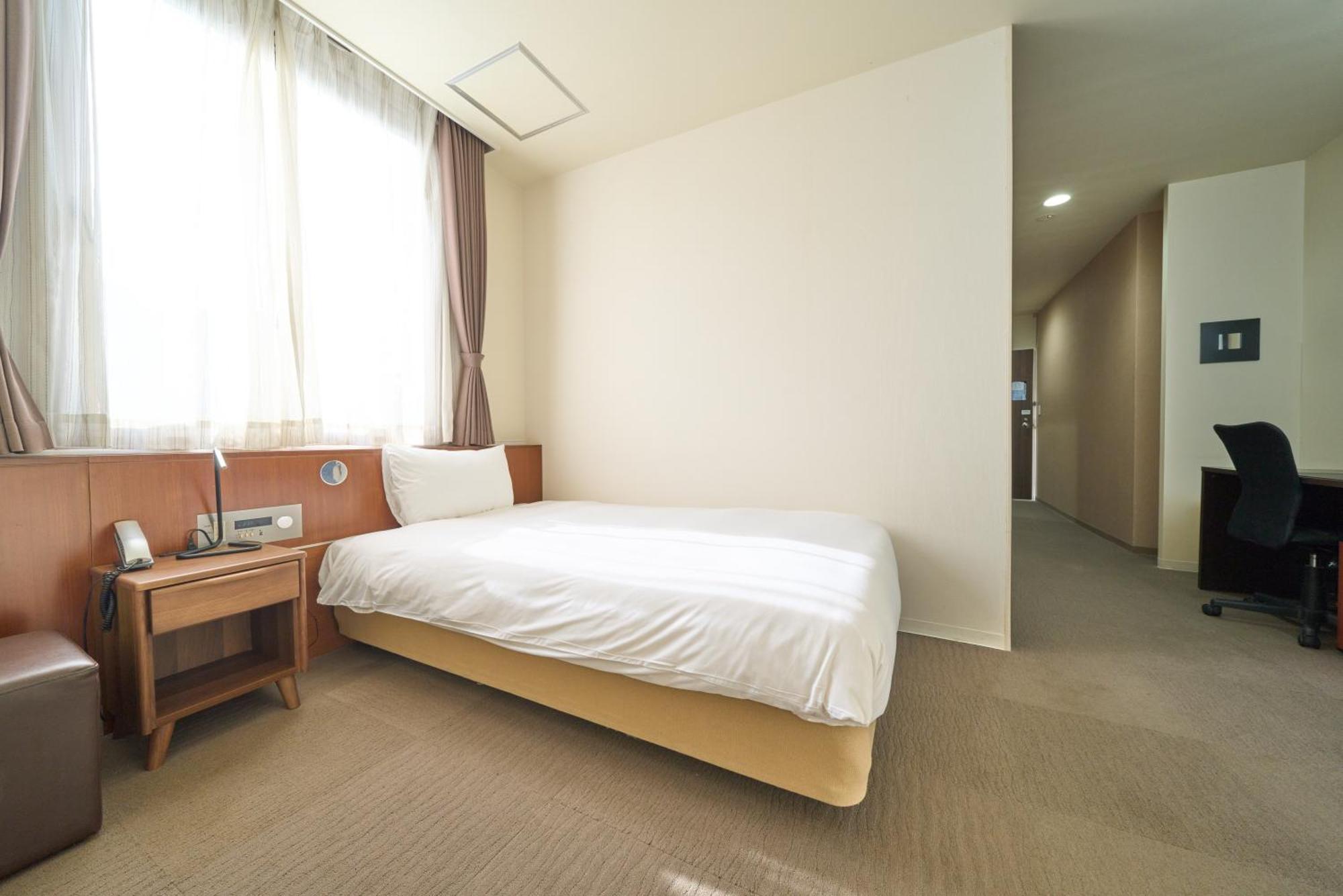 Hotel Tohkai Ацуґі Екстер'єр фото